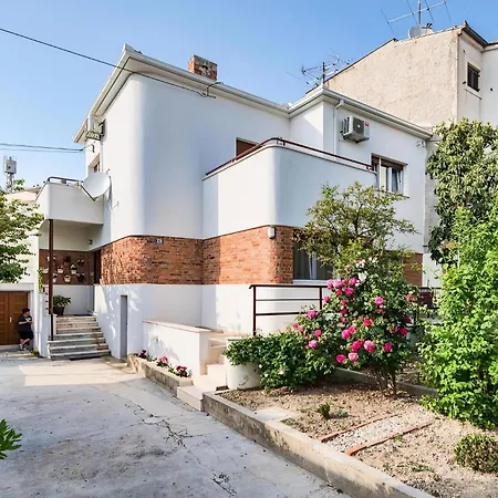 Happy Home - Rental Residence Split Exterior photo